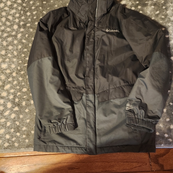 Columbia Black and Gray Jacket With Fleece Jacket Included Inside - Picture 2 of 5